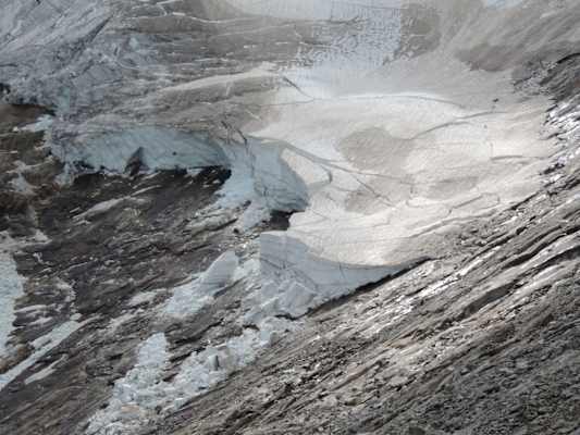 Gletschersturz unterhalb der Schwarzen Wand im Jahr 2021