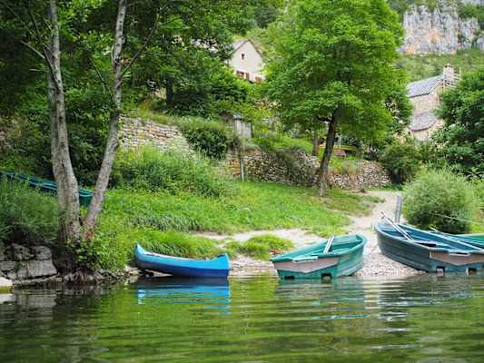 Das Dörfchen Hauterives ist nur mit Boot oder zu Fuß erreichbar