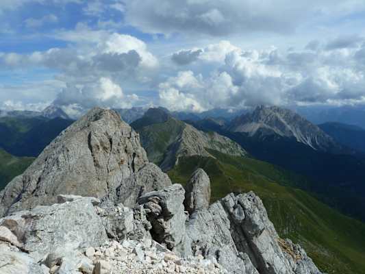 Am Karnischen Kamm - Ausblick von der Großen Kinigat.