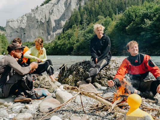 Pause – Grillen am Rhein