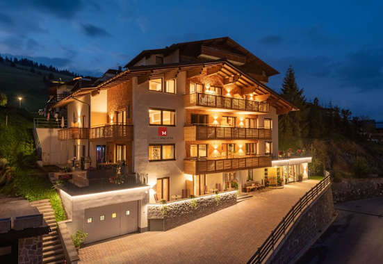 HAUS MELITTA Aussenansicht Sommer