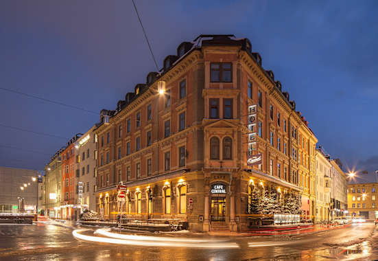 Hotel Café Central Aussen