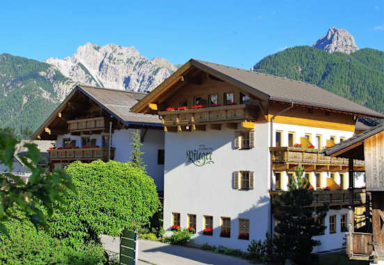 Hotel Pfleger Aussen Sommer