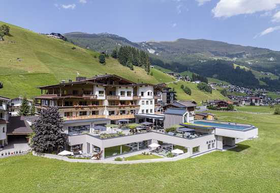 Natur- & Wanderhotel Tuxertal