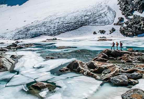Gletschersee am Fuß des Turmferners in den Alpeiner Bergen