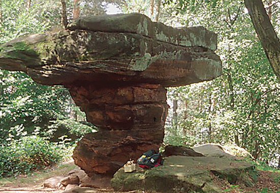 Der konditionell fordernde Wanderweg führt einen durch das Wunder Natur.