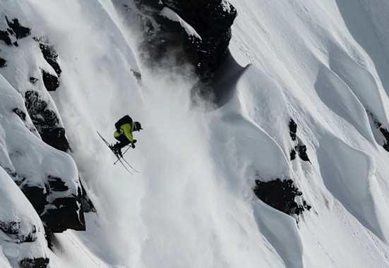 Die Banff Mountain Film Tour bringt Geschichten von Mut und Abenteuer auf die Leinwand.