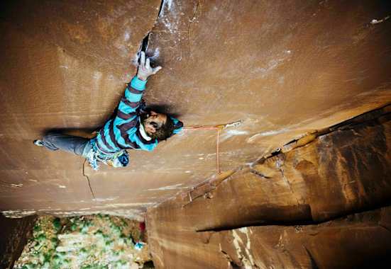 Kletterer Patrick Kingsbury in Utah, Indian Creek 
