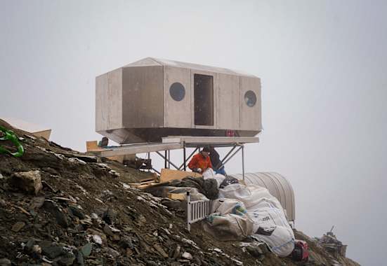 Neues Glocknerbiwak Salewa3000