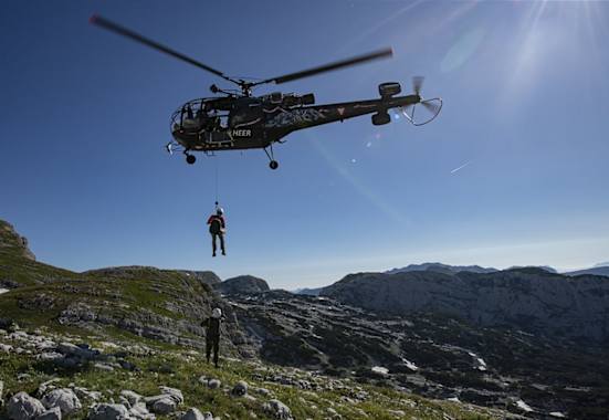 Helikopter in den Bergen