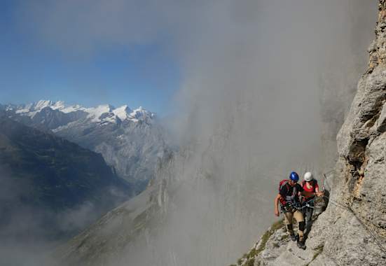 Unterwegs auf dem ersten Klettersteig der Schweiz im Berner Oberland