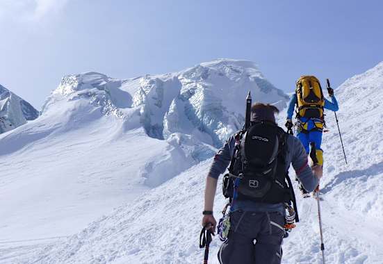 Silvretta-Skidurchquerung: Aufstieg zum Piz Buin an der Grenze von Österreich und der Schweiz