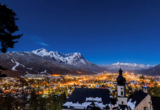 Winternacht in Garmisch-Partenkirchen