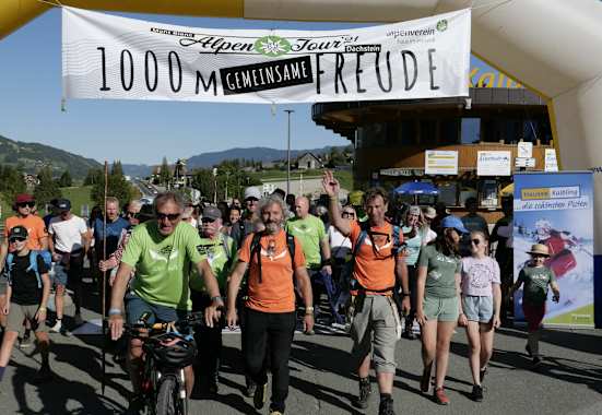 Zieleinlauf der ALPEN-TOUR 2021