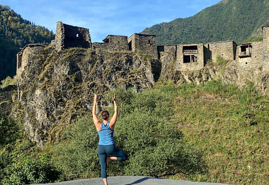 Ana Zirner sucht im Kaukasus ihre Balance