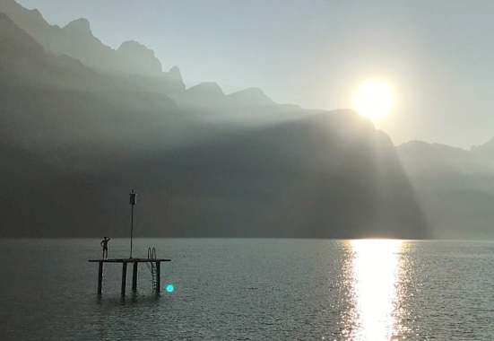 Der Sonne entgegen wandern