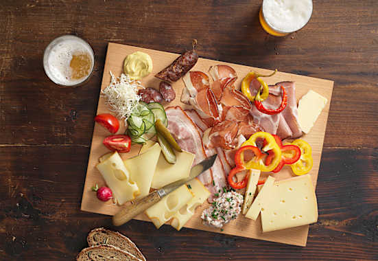 Brettljause auf der steirischen Grazerhütte 