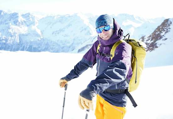 Skitouren sind Paul Mairs große Leidenschaft: Die Suche nach einer guten Linie mit feinem Schnee begeistert ihn immer wieder aufs Neue. 