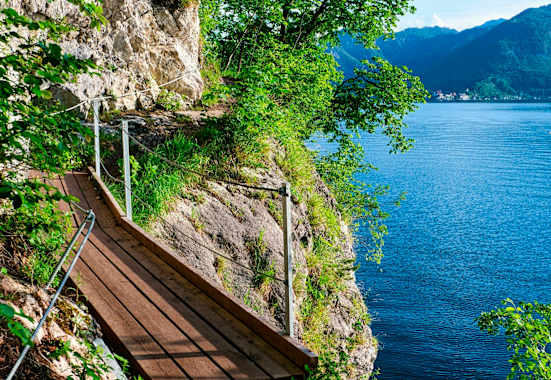 Der Miesweg am Ufer des Traunsees