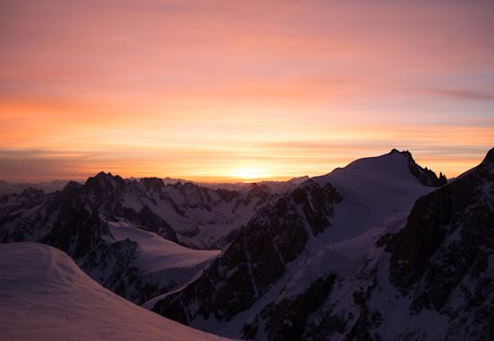 Morgenstimmung am Weg zum höchsten Berg Europas, dem Mont Blanc (4.810 m)