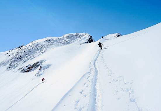 Zum Gipfel des Weißenkogels