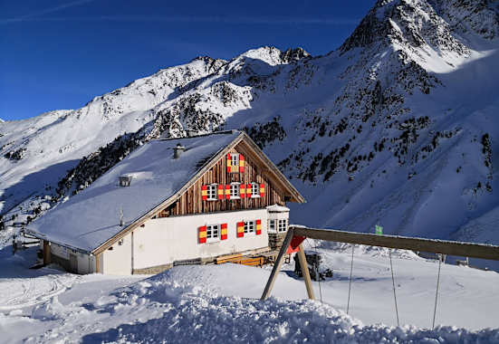 Die Potsdamer Hütte in den Stubaier Alpen