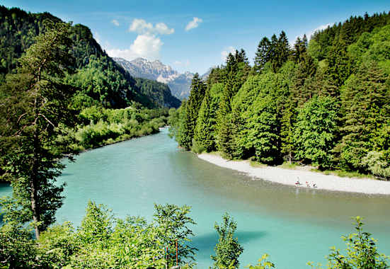 Der Lechweg ist nur einer von zahlreichen wunderschönen Wasserwanderungen in Österreich.