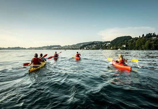Mit den Kajaks am Vierwaldstättersee.