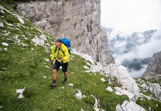 Ernst Merkinger wandert weit Dolomiten Höhenweg