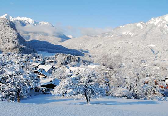 Winterlandschaft bei Unterwössen im oberbayerischen Landkreis Traunstein