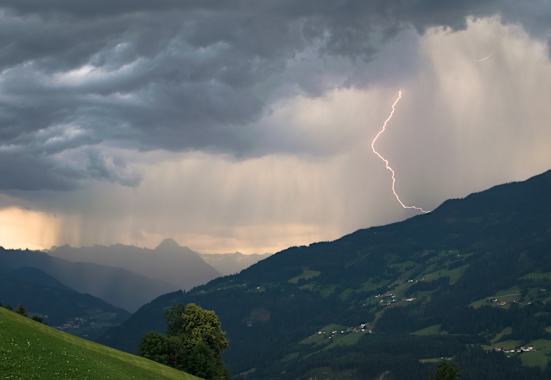 unwetter berge richtiges verhalen