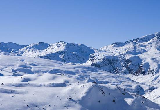 Die verschneiten Albula Alpen im Kanton Graubünden