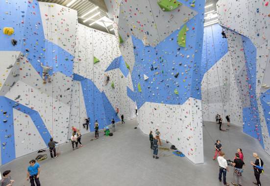 Area 85 Kletterhalle mitten in Berlin