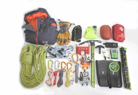 Skihochtourenausrüstung 