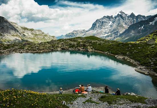 Der Obernhornsee und das Lauterbrunnental mit dem Mönch, Jungfrau-Altesch und Bietschhorn (rechts)