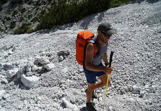 Bergsteigen bei Hitze: Kopfbedeckung