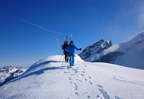 Skitourenausbildung mit der Bergwelten Academy