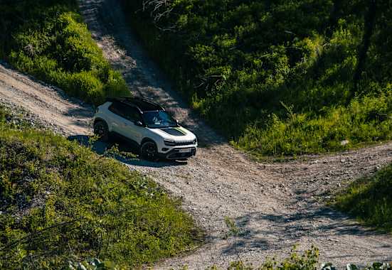 Der neue Jeep® Avenger 4xe.