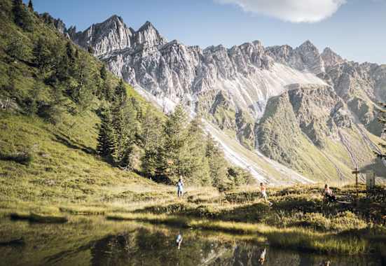 Ob Berge, Therme oder Burgen – in der goldenen Jahreszeit gibt es rund um Sterzing viel zu entdecken.