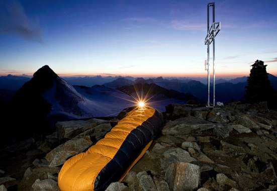 Biwak am Gipfel des Wilden Pfaffs in den Stubaier Alpen in Tirol