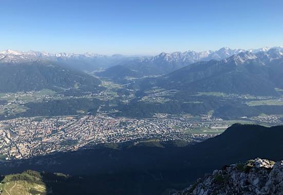Blick von der Nordkette über die Landeshauptstadt Innsbruck