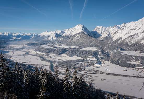 Blick ins Inntal auf Vomp