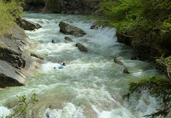 Die Brandenberger Ache ist auch bei Kajakfahrern beliebt.
