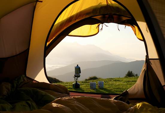Frühstück am Berg mit Kaffee und Espresso Kocher