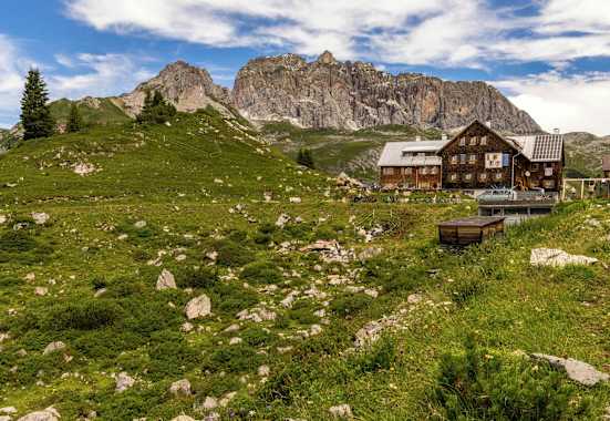 Freiburger Hütte im Lechquellengebirge in Vorarlberg