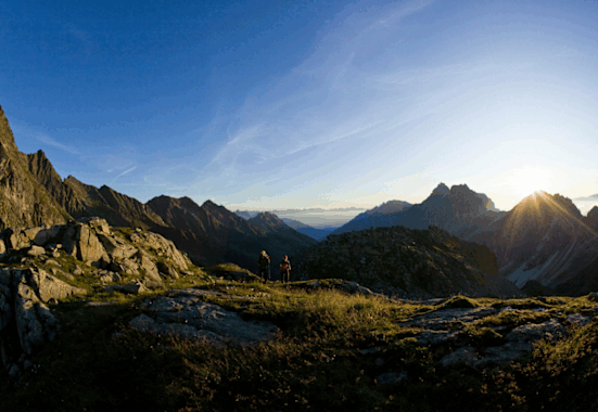 Gegebüber der Rötenspitze ragt der 3.277 m hohe Habicht in die Höhe 