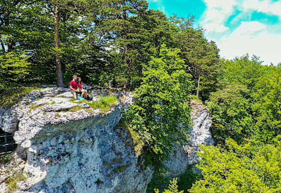 Einer der interessantesten Punkte entlang des Albsteiges - der Hangende Stein.