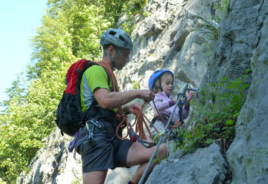 Am Klettersteig mit Kind