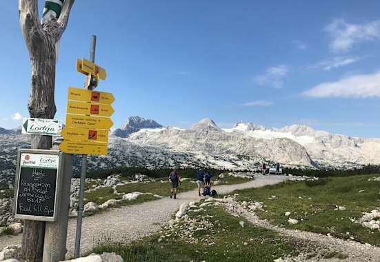 Am Krippenstein mit Blick auf den Dachsteingletscher.