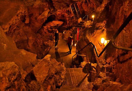 Höhlenwandern auf der Schwäbischen Alb: In der Laichinger Tiefenhöhle